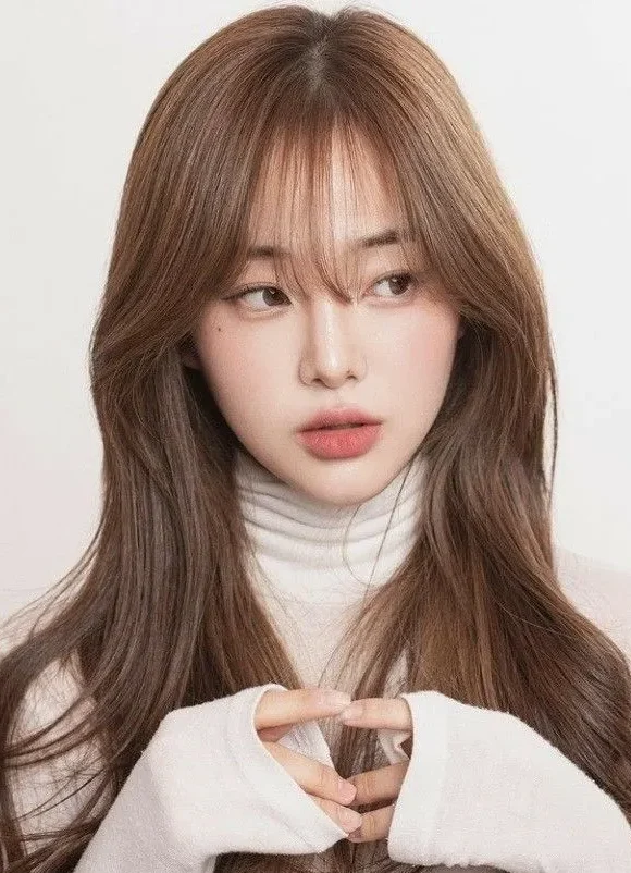 ทรงผมยาว สำหรับสาวหน้ากลม-7